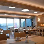 Zur Donaubruecke 3*