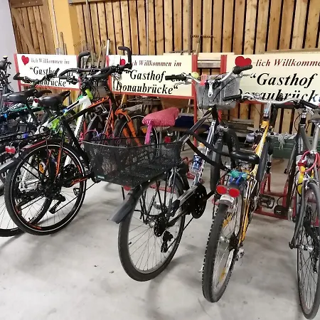 Zur Donaubruecke Ardagger Markt