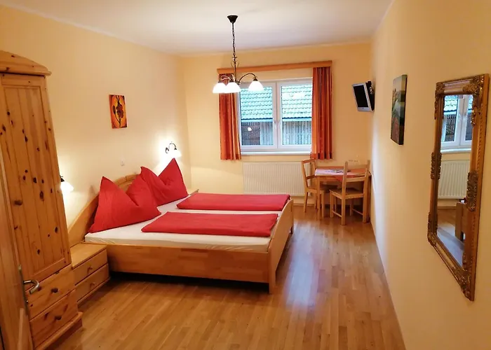 Zur Donaubruecke Guest house 3*