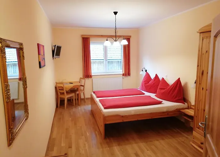 Zur Donaubruecke Guest house Ardagger Markt