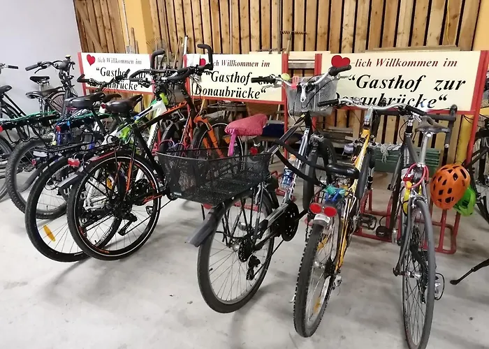 Zur Donaubruecke Ardagger Markt